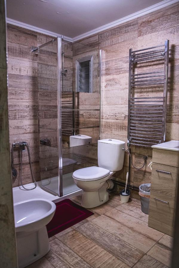 Apartments Relax Салоу Экстерьер фото