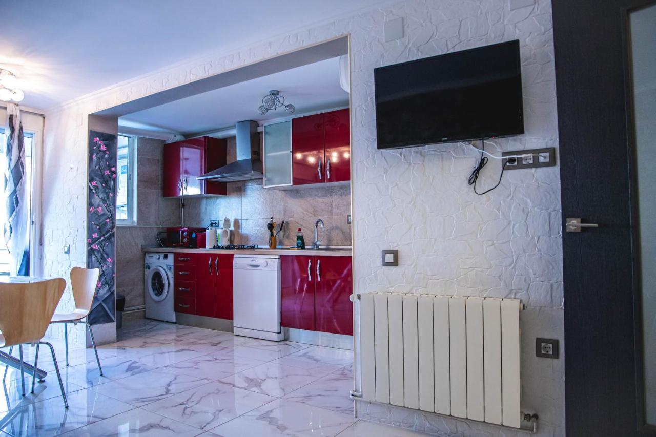 Apartments Relax Салоу Экстерьер фото