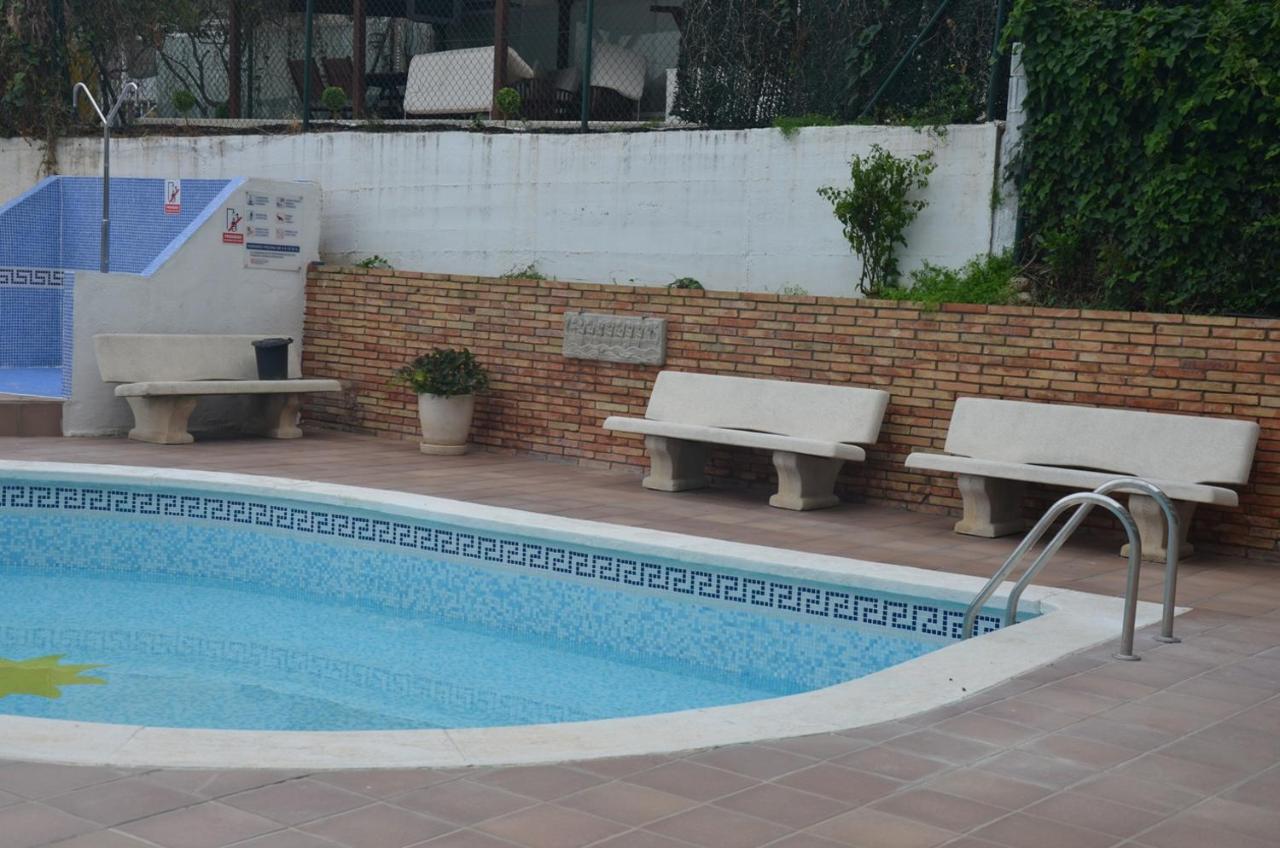 Apartments Relax Салоу Экстерьер фото
