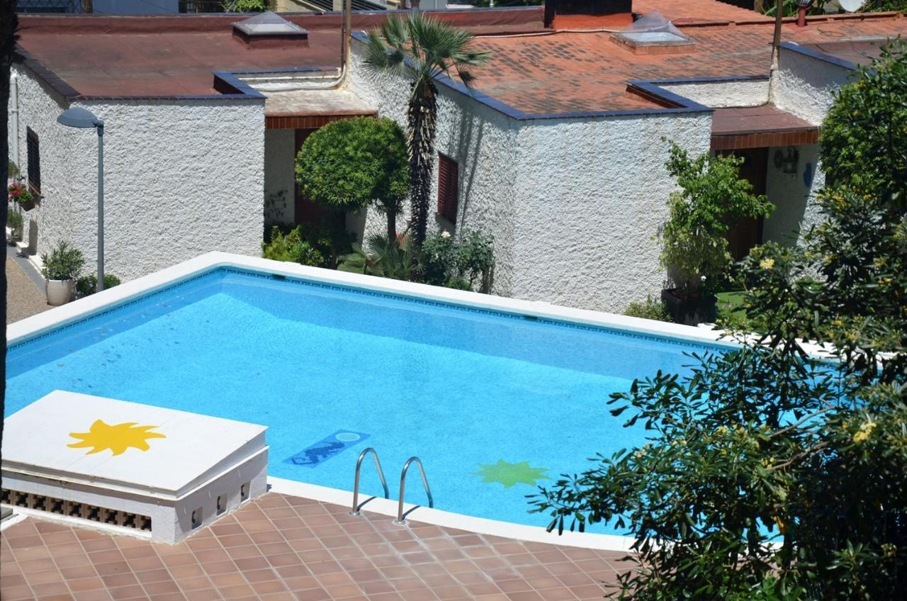 Apartments Relax Салоу Экстерьер фото